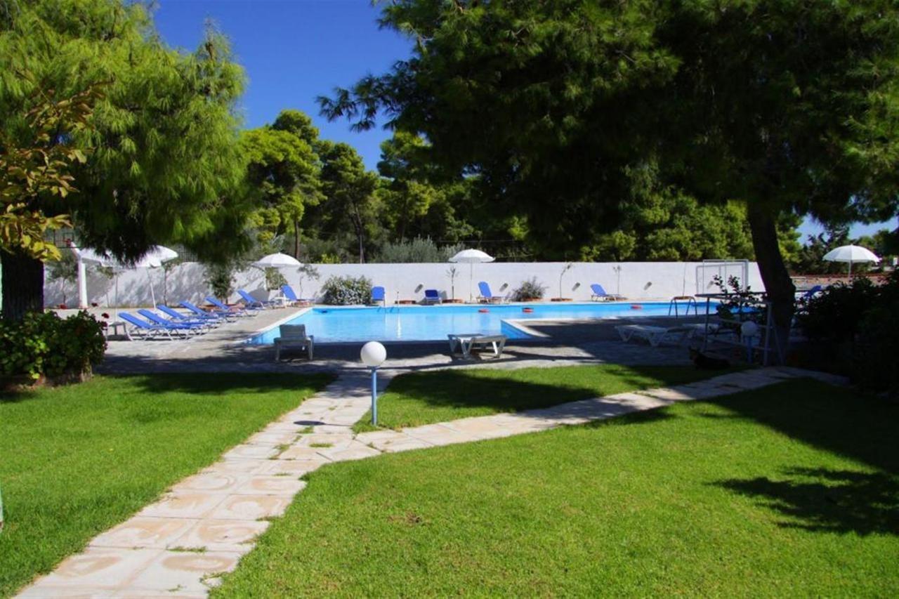 Siagas Beach Hotel Agioi Theodoroi Zewnętrze zdjęcie