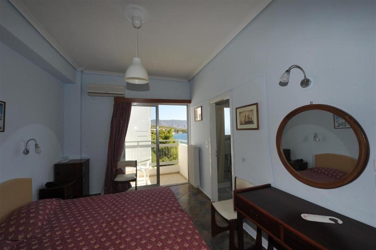 Siagas Beach Hotel Agioi Theodoroi Zewnętrze zdjęcie