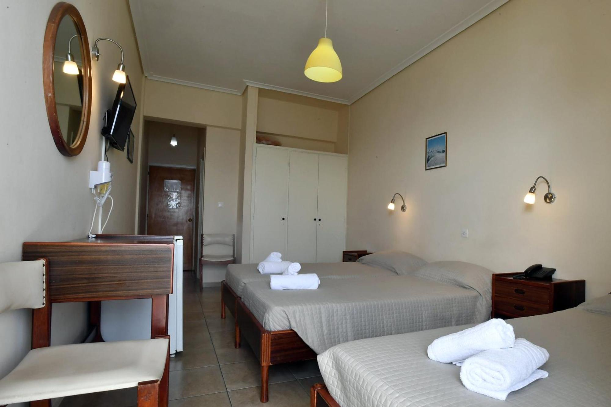 Siagas Beach Hotel Agioi Theodoroi Zewnętrze zdjęcie