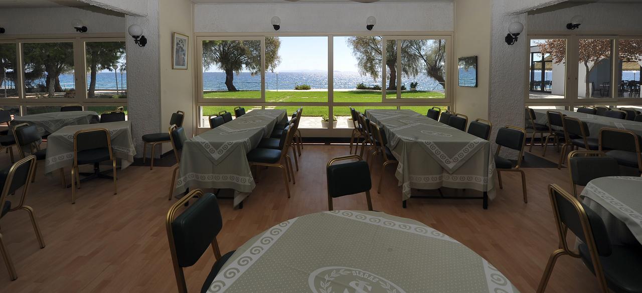 Siagas Beach Hotel Agioi Theodoroi Zewnętrze zdjęcie